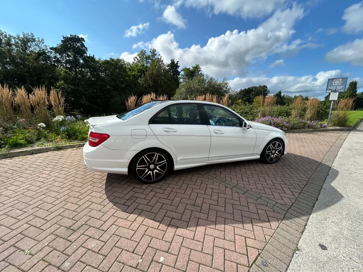 Mercedes-Benz C-Class 2013 - Image 4