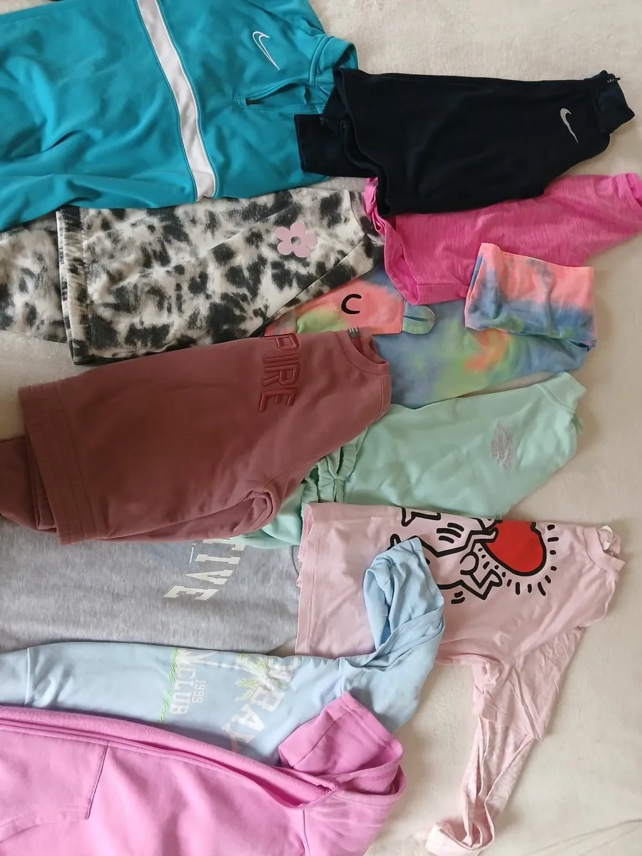 Clothes - Image 3