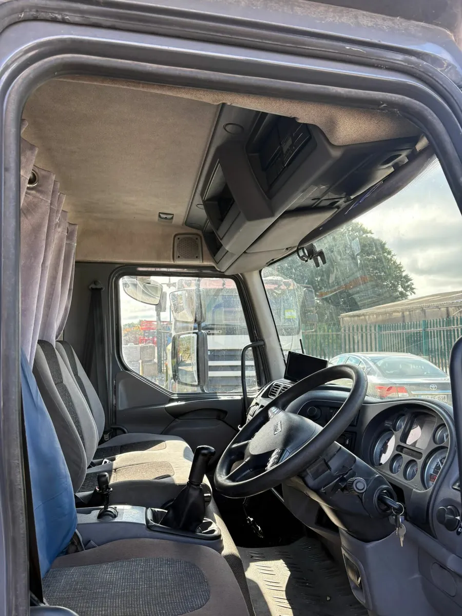 2008 DAF 3 horse lorry DOE &Tax - Image 4