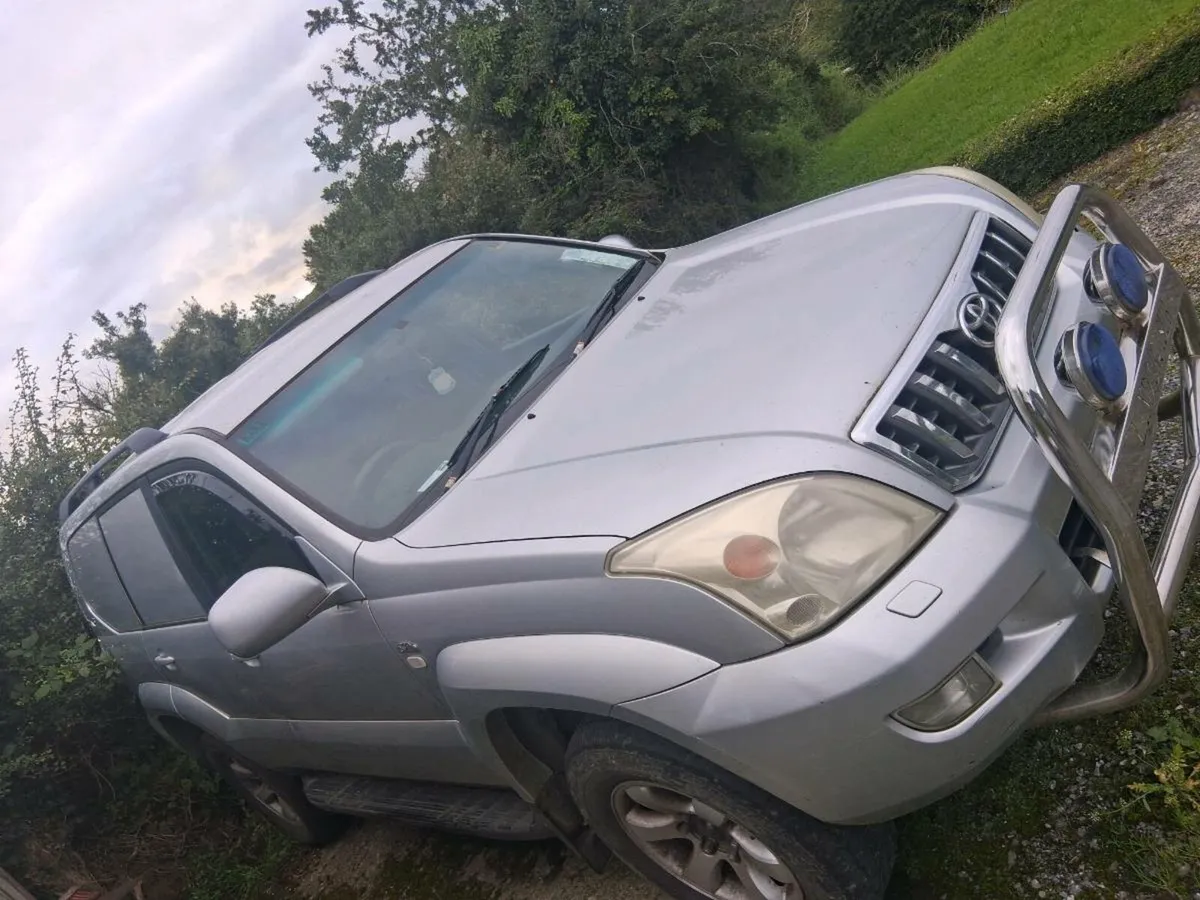 Land cruiser - Image 1
