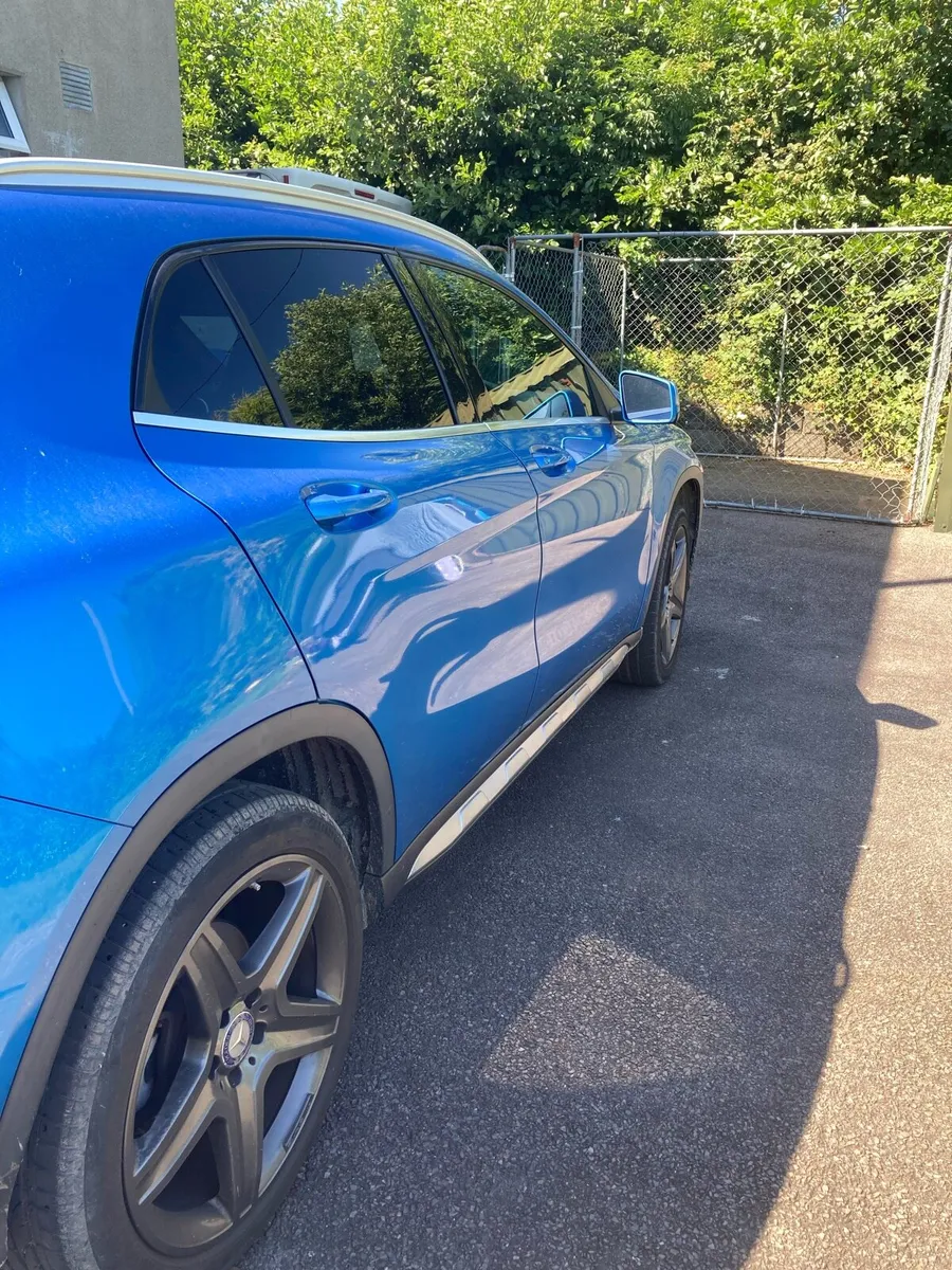 LOW MILAGE Mercedes GLA AMG Line Automatic - Image 2