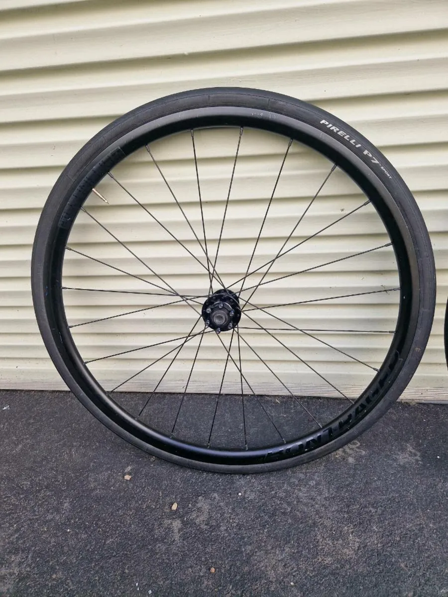 Bontrager affinity disc brake 700c wheels - Image 2