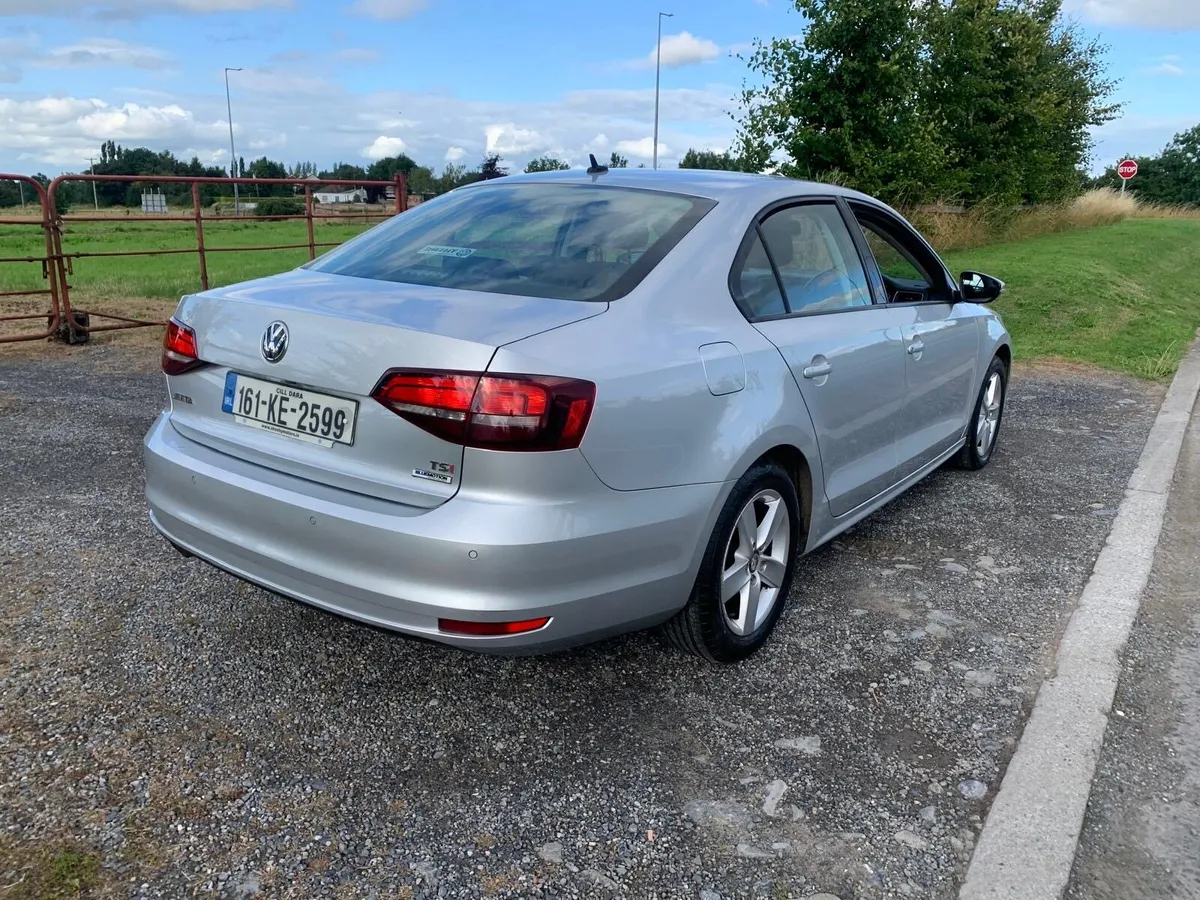 2016 Volkswagen Jetta - Image 4