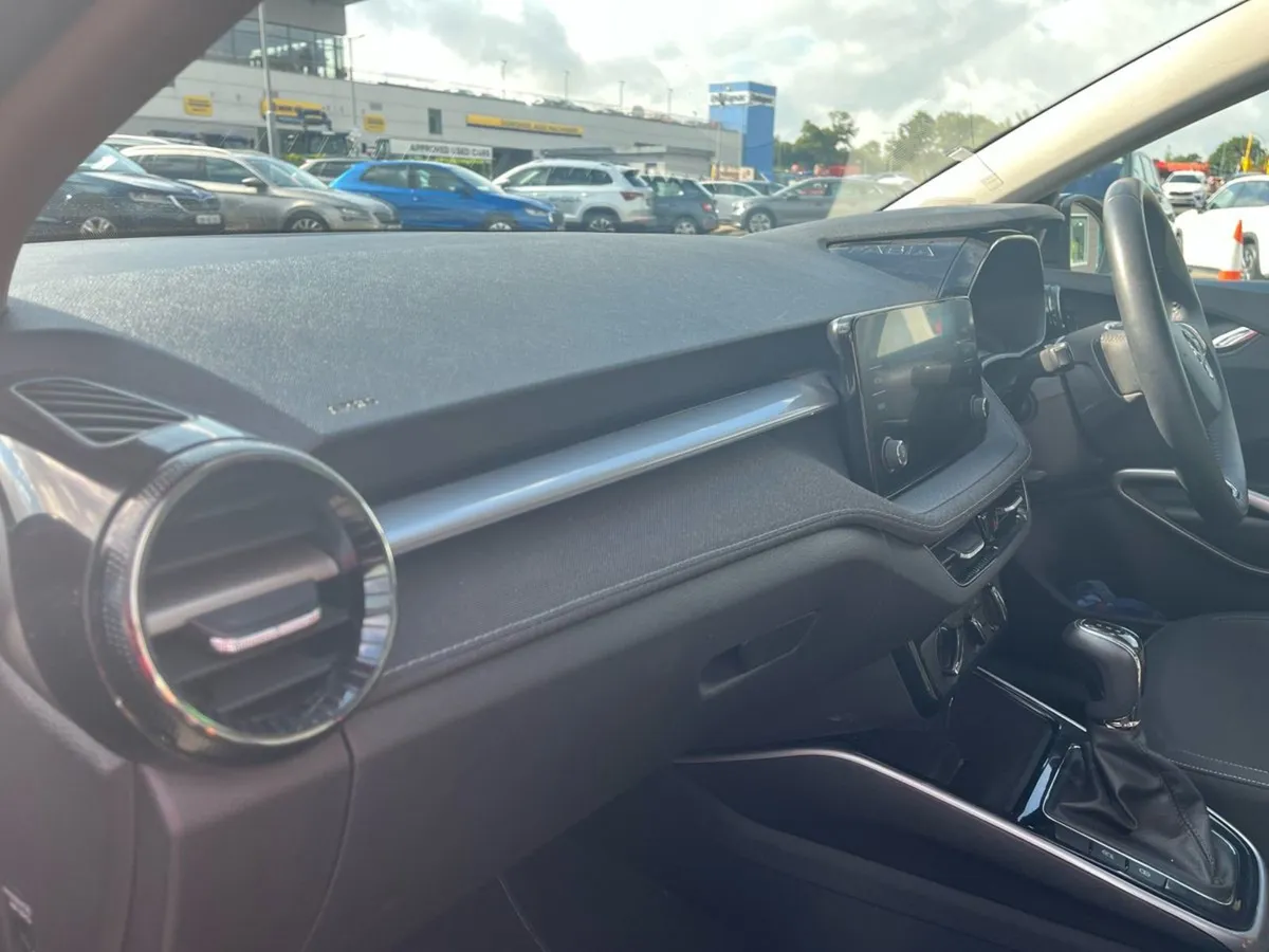 Skoda Fabia Style 1.0 TSI 110HP DSG 2 Tone - Image 3