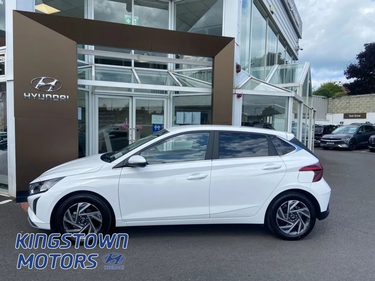 Hyundai i20 Deluxe Plus - Image 3