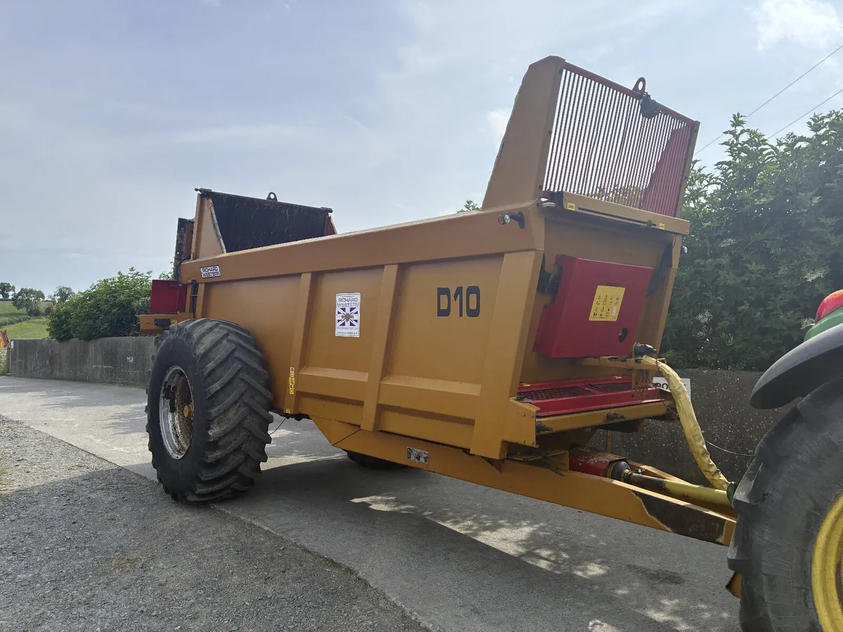 Richard Western D10 Spreader - Image 1