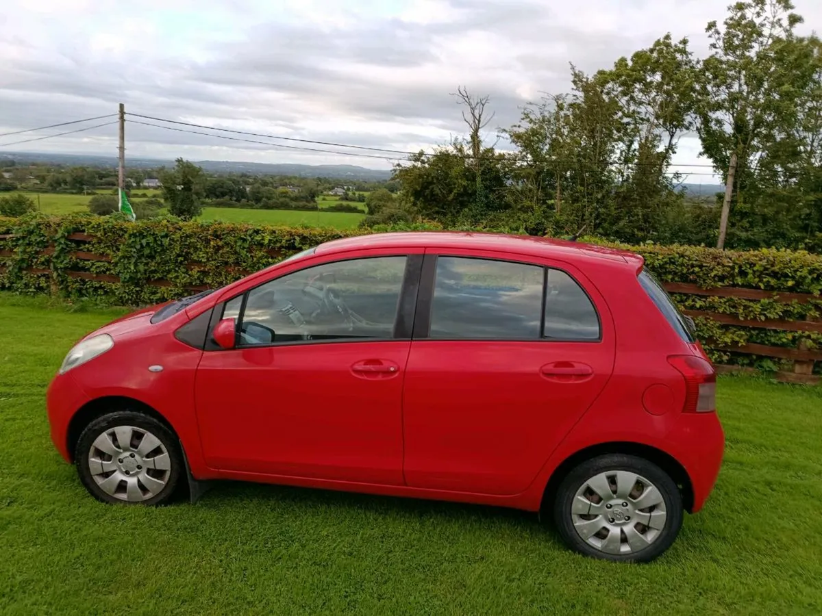 Toyota Yaris 2007 tax 4/26. - Image 2