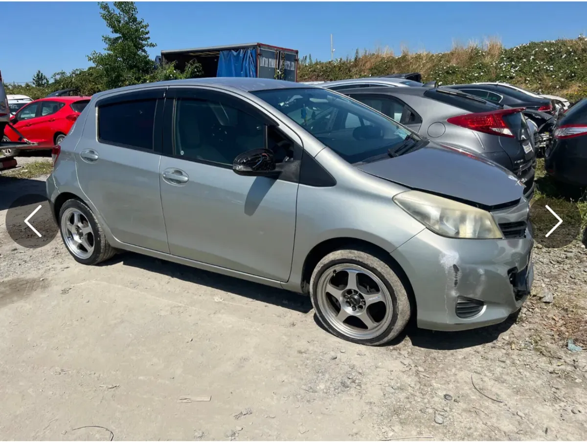 2010 Toyota Vitz 1.0 Automatic - Image 4