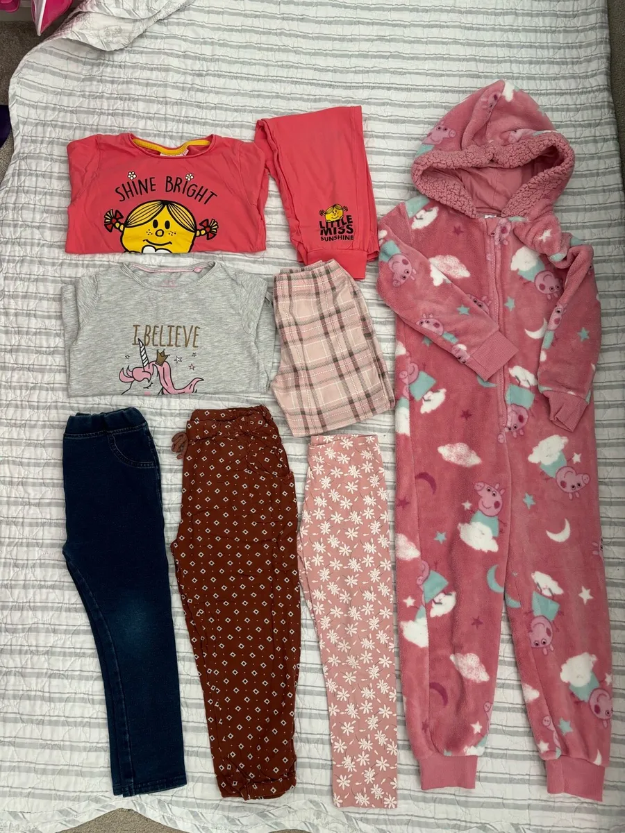 Girls clothes bundle 4-5 yrs - Image 4