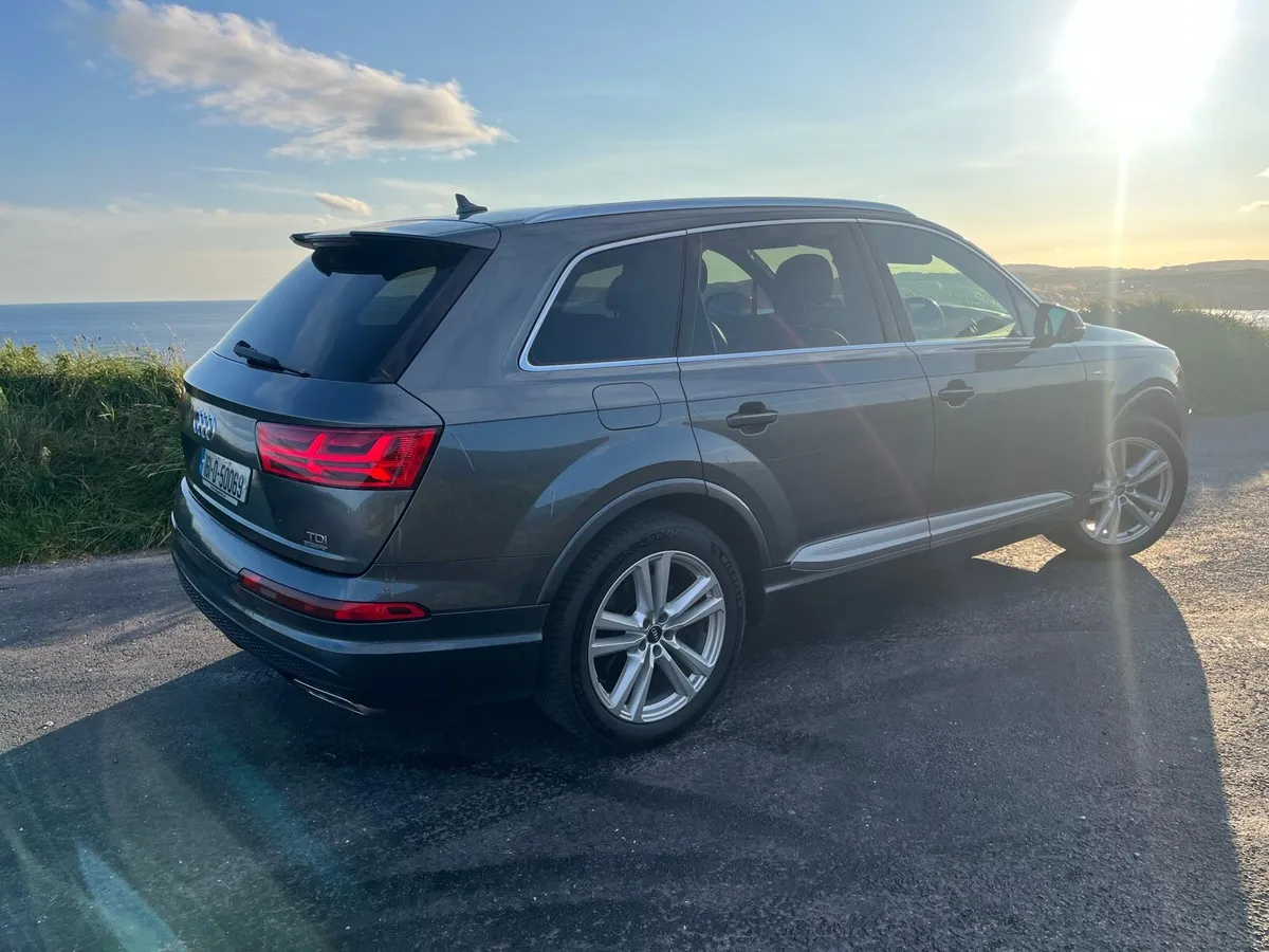 Audi Q7 - Image 3
