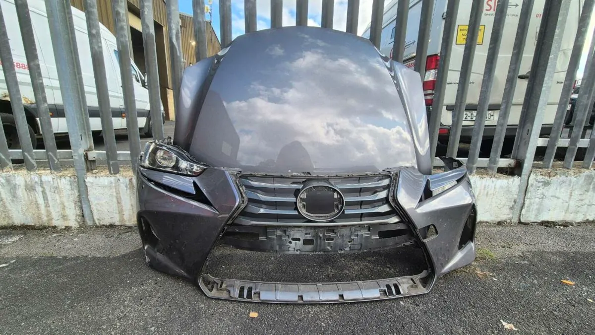 Lexus is 300 2018year - Image 2