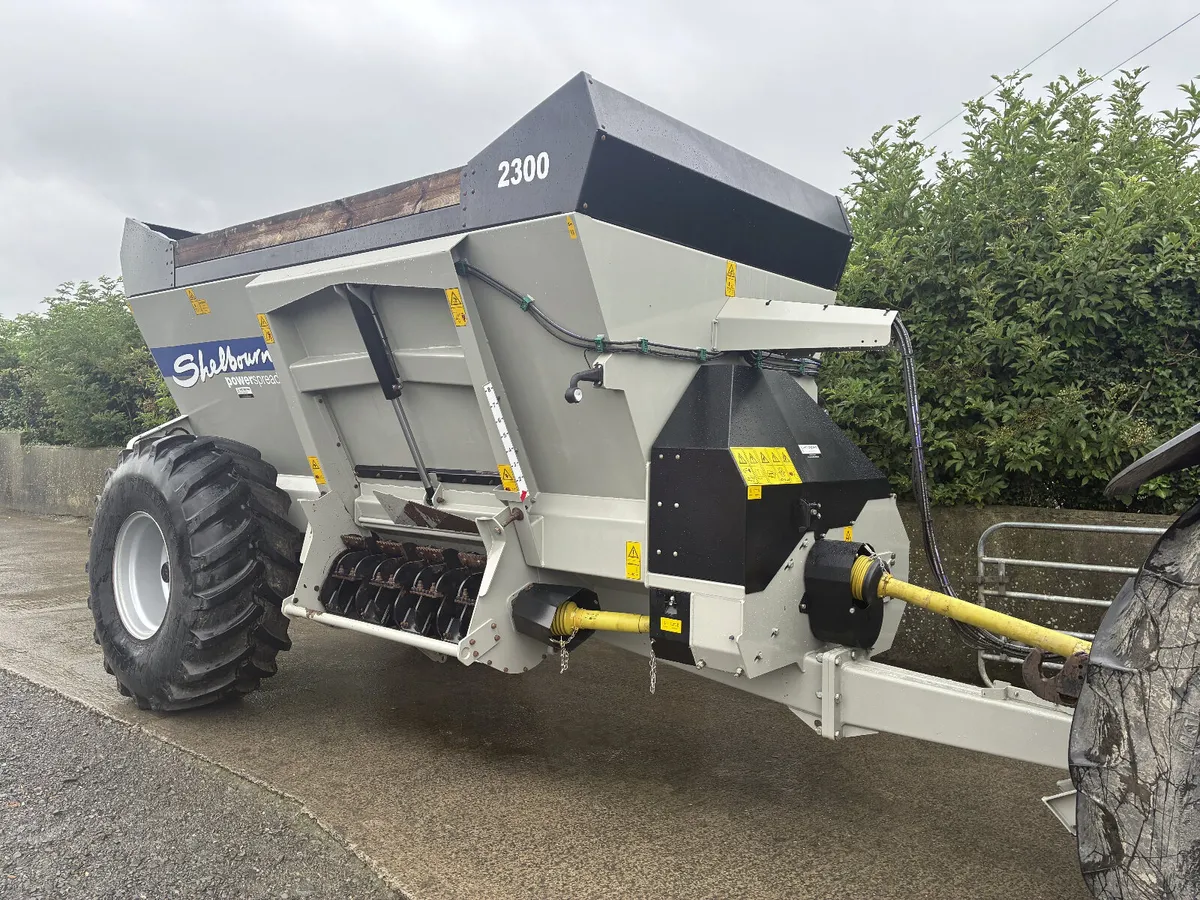 Shelbourne Reynolds Powerspread Pro 2300 Spreader - Image 2