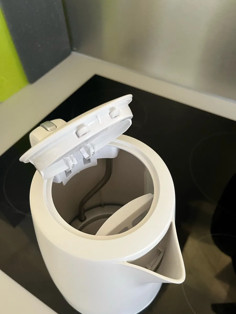 Electric Kettle - Image 4