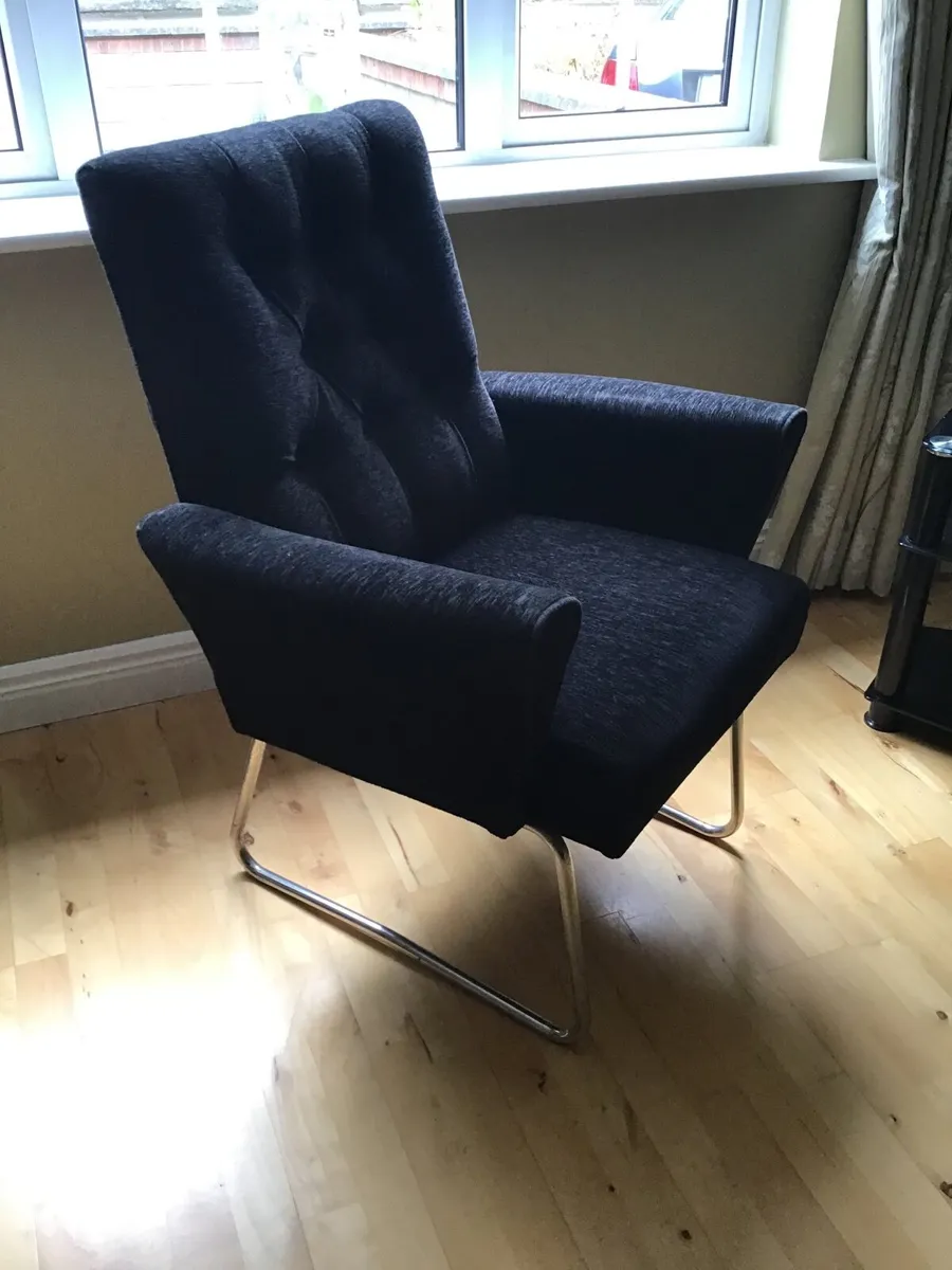 Retro Armchair - Image 2