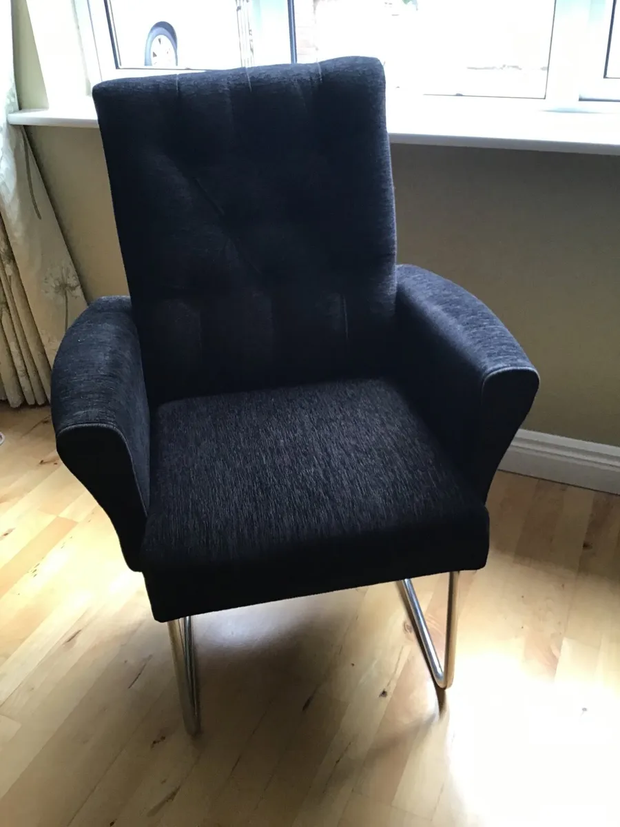 Retro Armchair - Image 3