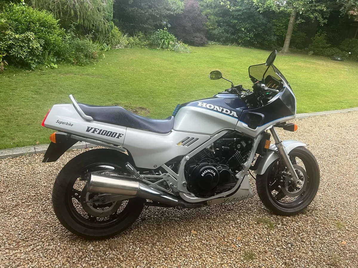 Honda VF1000f - Image 4