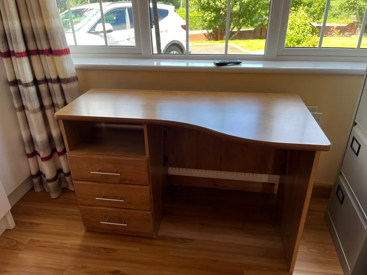 Desk - Image 1