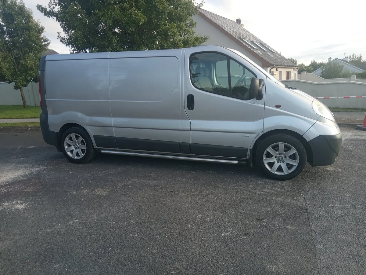 Opel Vivaro 2008 - Image 2