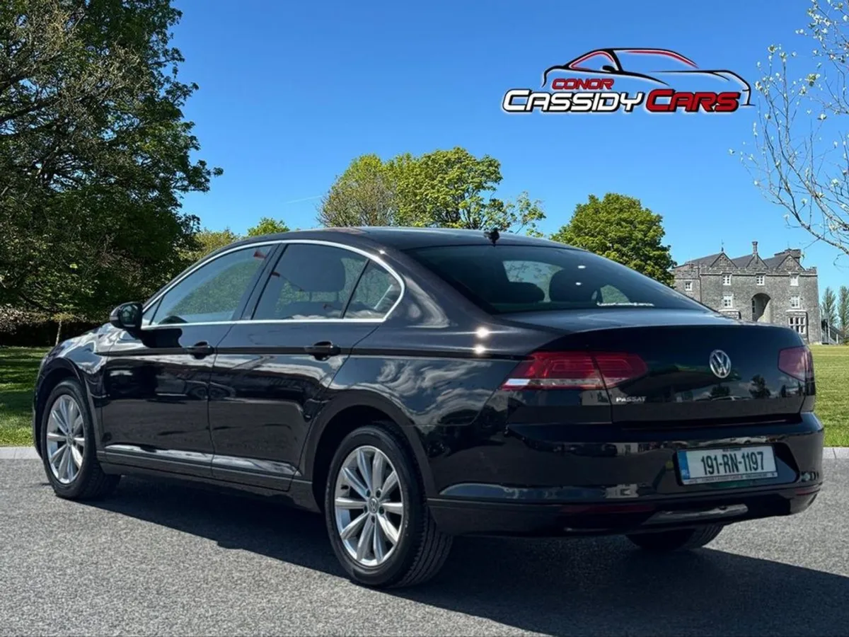 Volkswagen Passat 2.0 TDI SE Business 150PS 4DR - Image 3