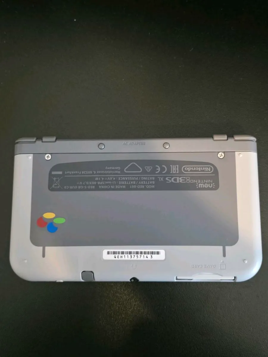 New Nintendo 3DS XL SNES Limited Edition - Image 4