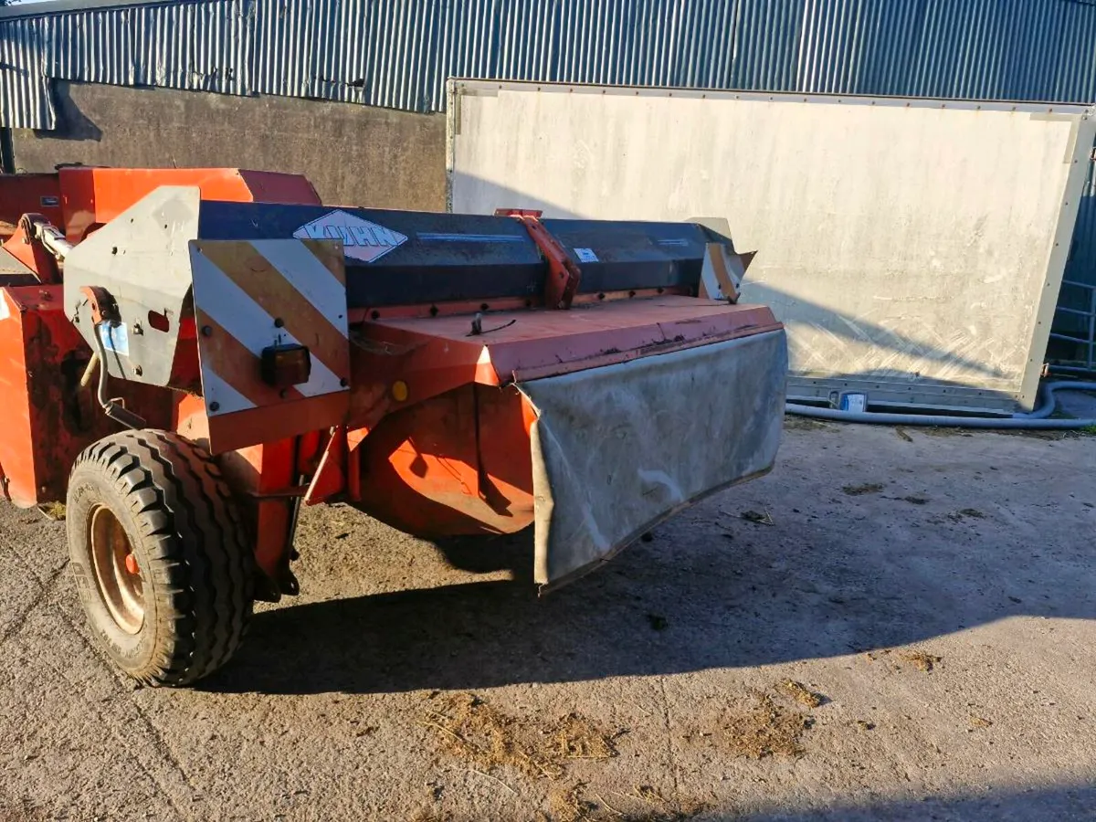 Kuhn 10ft mower - Image 2