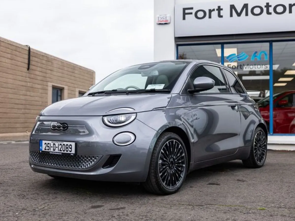Fiat 500 LA Prima 42kwh 3DR Auto - Image 1