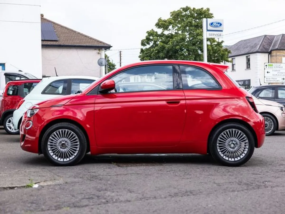 Fiat 500 Icon 42kwh 3DR Auto - Image 2