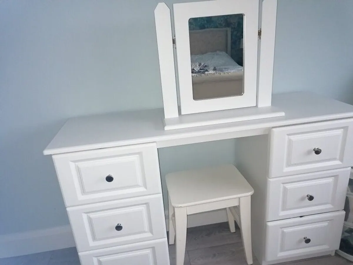 chest of drawers and vanity table - Image 2