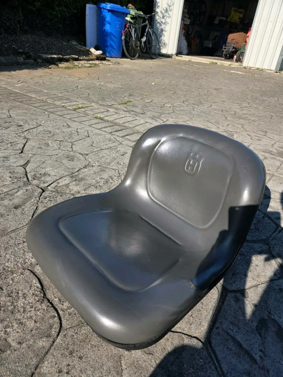 Seat for Husqvarna ride on lawnmowers - Image 1