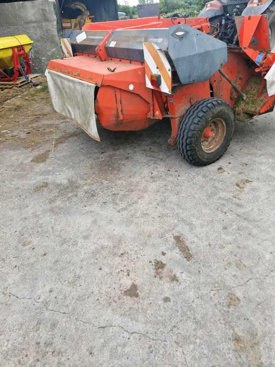 Kuhn 10ft mower - Image 4