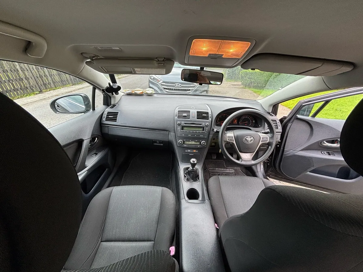 Car - Image 4