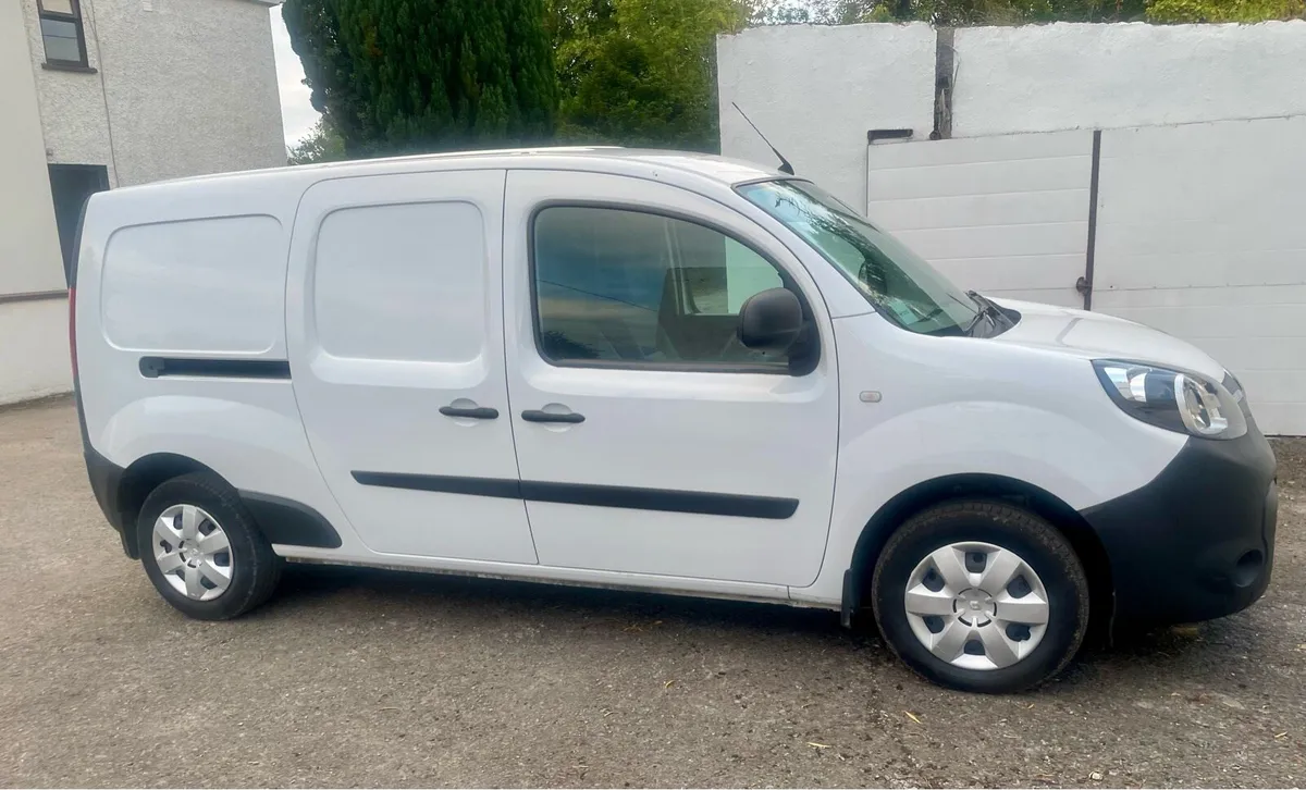192 KANGOO  ZE electric VERY LOW KILOMETRES (11k) - Image 3