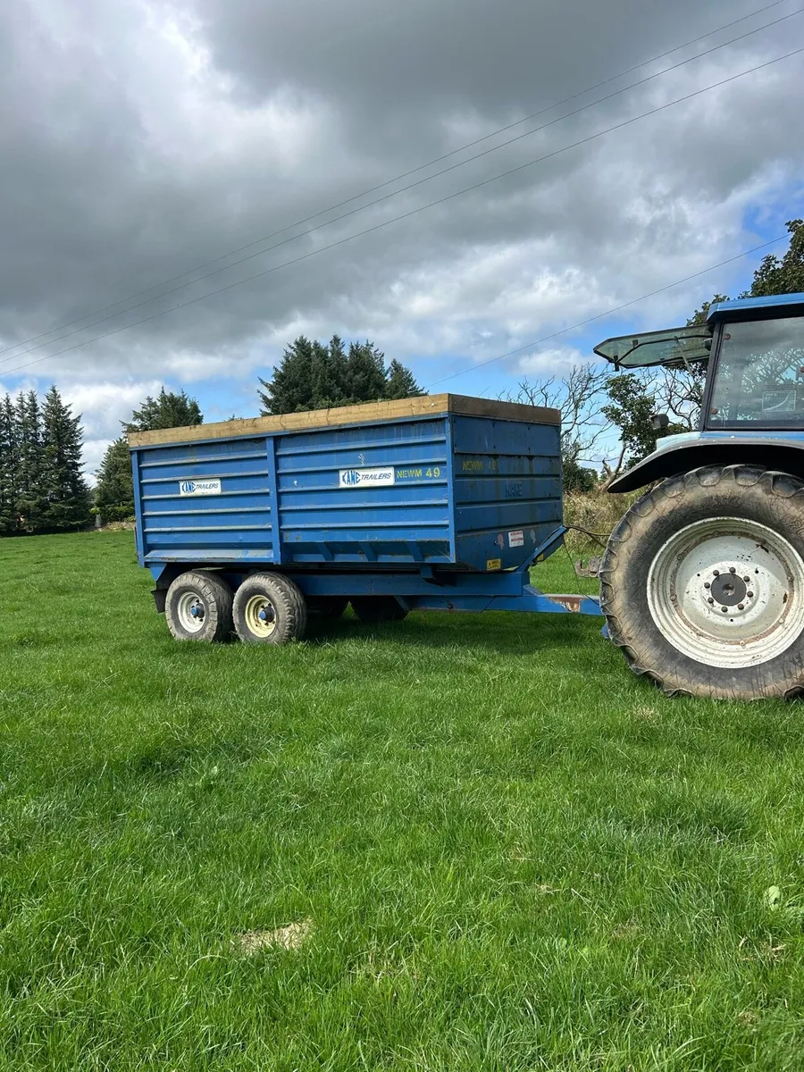 Grain trailer - Image 1