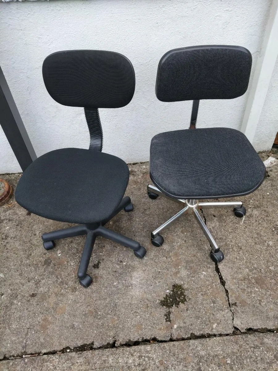 2 office chairs - Image 2