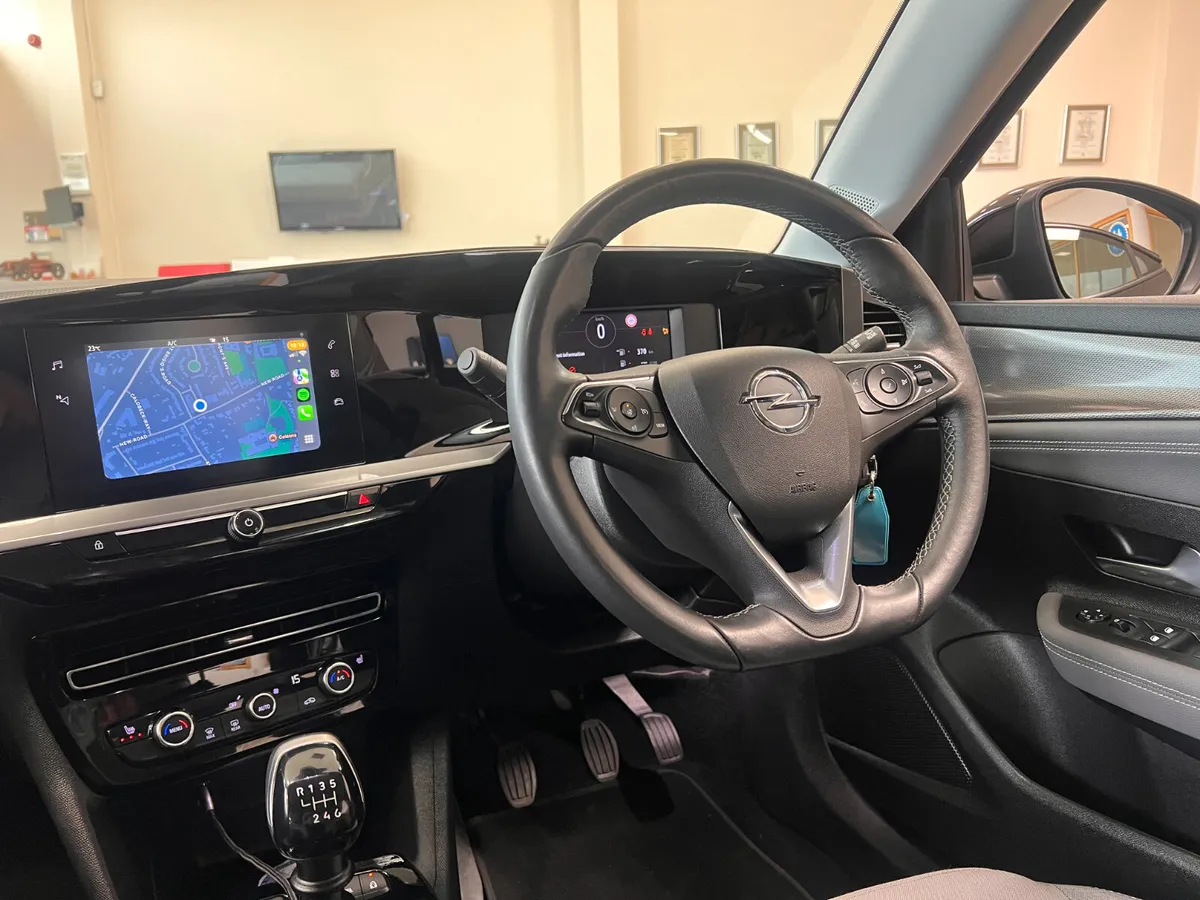 Huge Spec As New Low Kms 1 Owner Heated Seats & St - Image 3