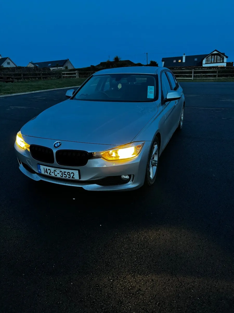 BMW 3-Series 2014 - Image 2