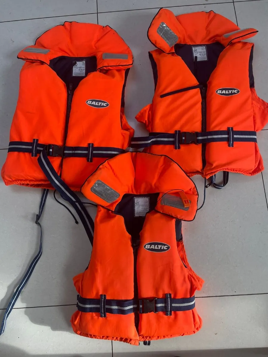 Lifejackets - Image 2