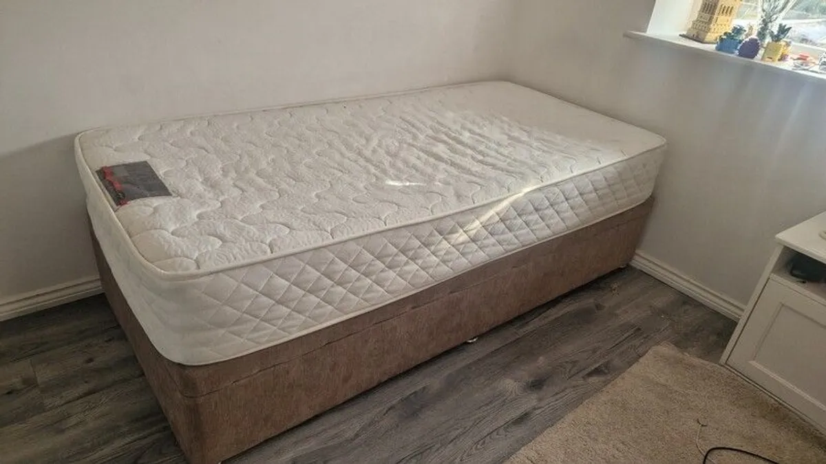 Single ottoman bed - Image 4