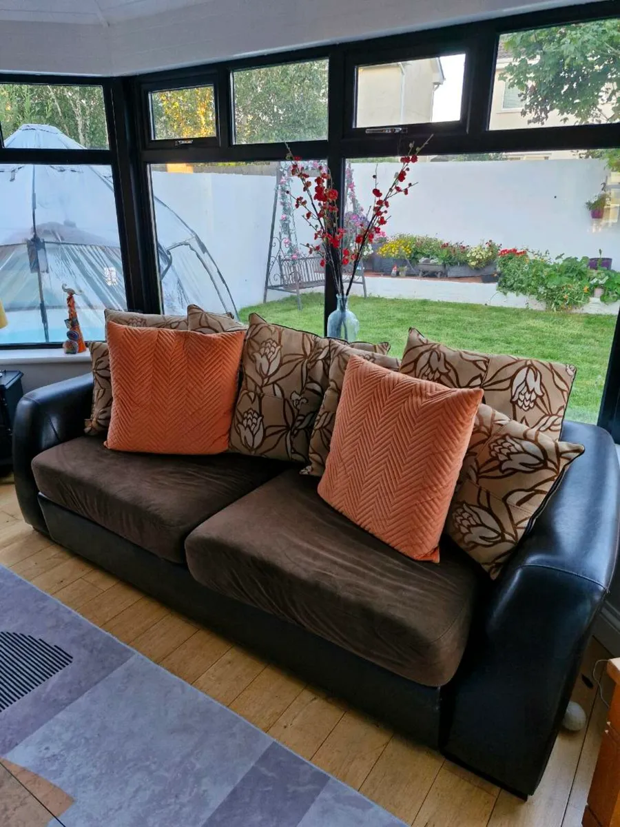 Couch - Image 1