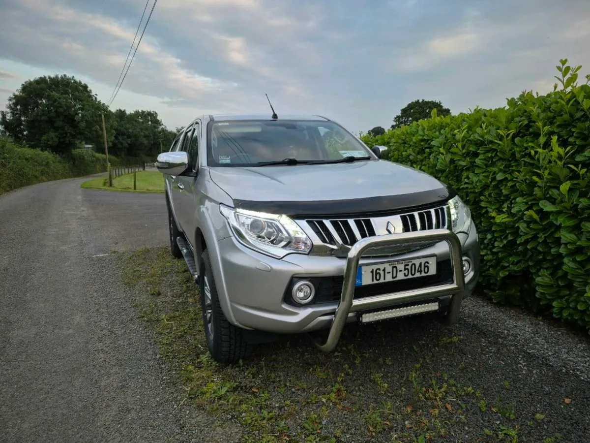 Mitsubishi L200 2016 low milage automatic - Image 2