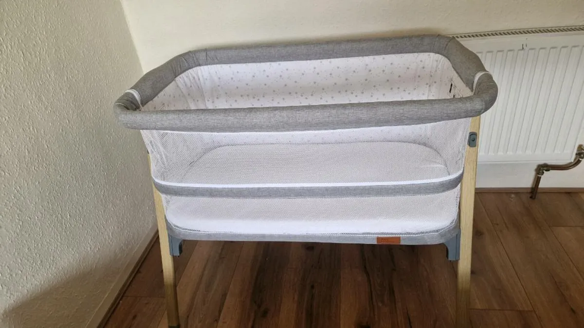 Baby Elegance Night Night Bedside Crib - Image 2