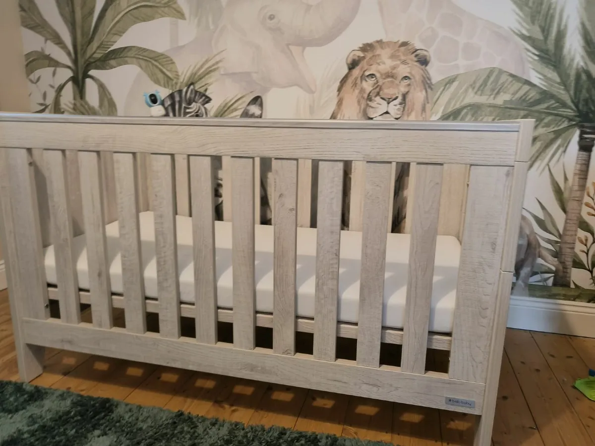Bella Baby Atlas Cot Bed - Image 4