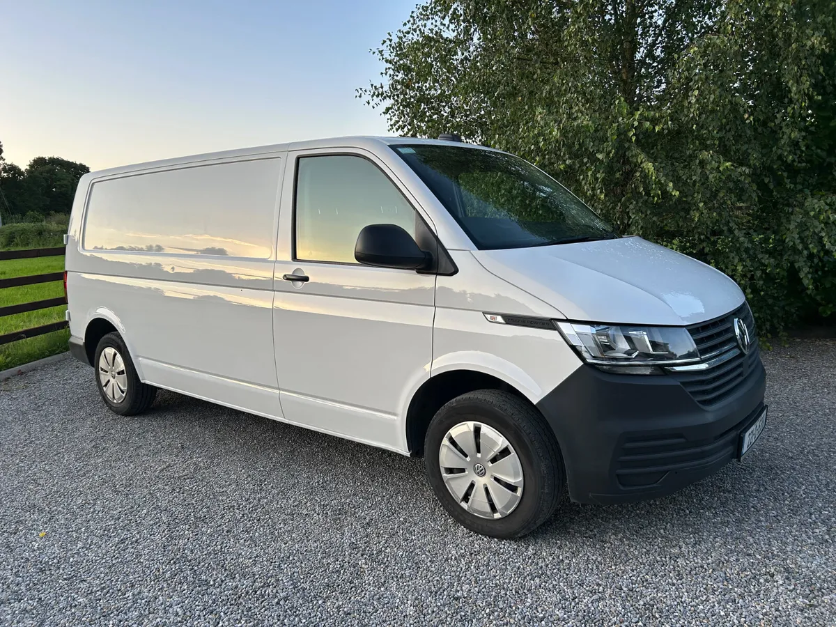 2022 VW Transporter LWB - Image 3