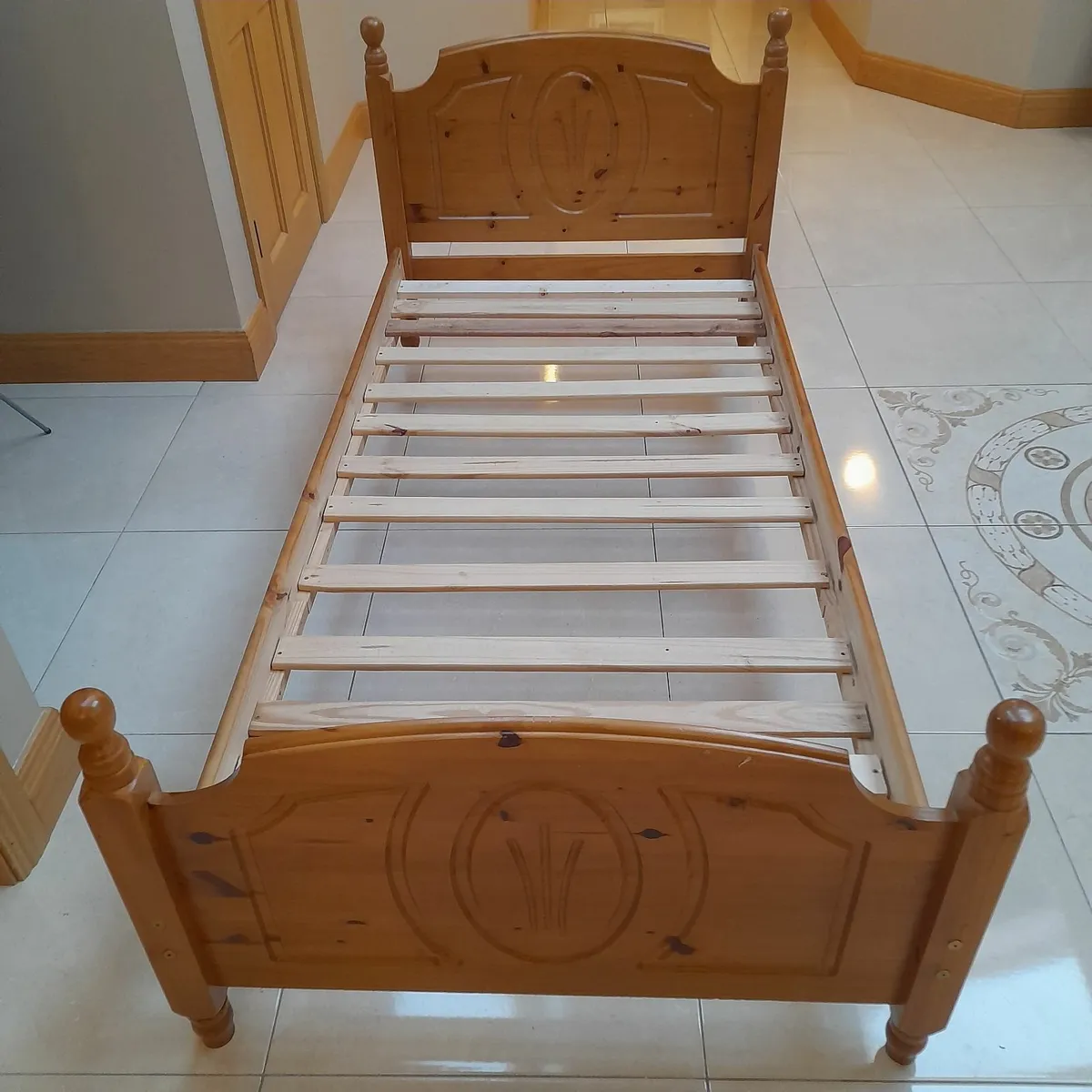 Single bed frame - Image 2