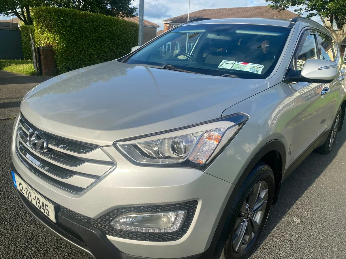 Hyundai Santafe 2.2 Deasel. 145kw. 7 seater - Image 2