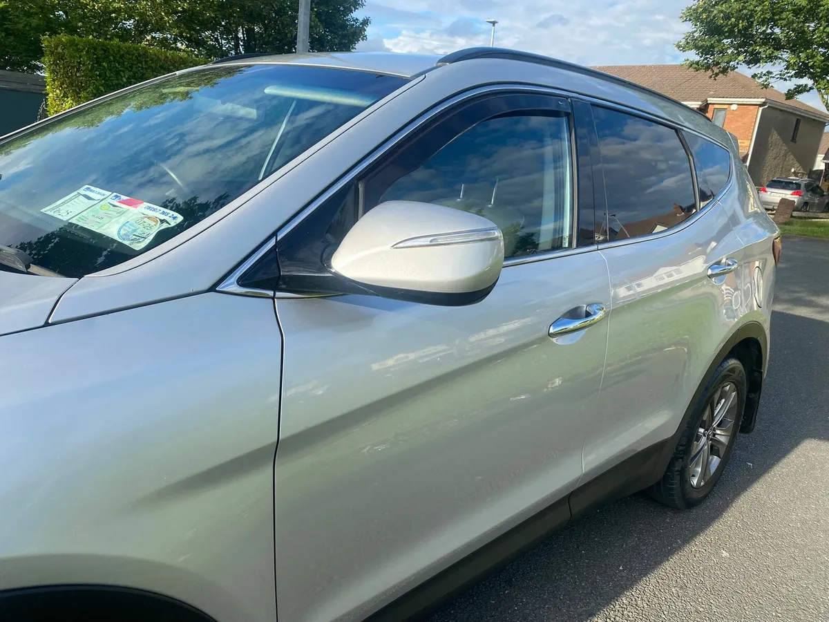 Hyundai Santafe 2.2 Deasel. 145kw. 7 seater - Image 4