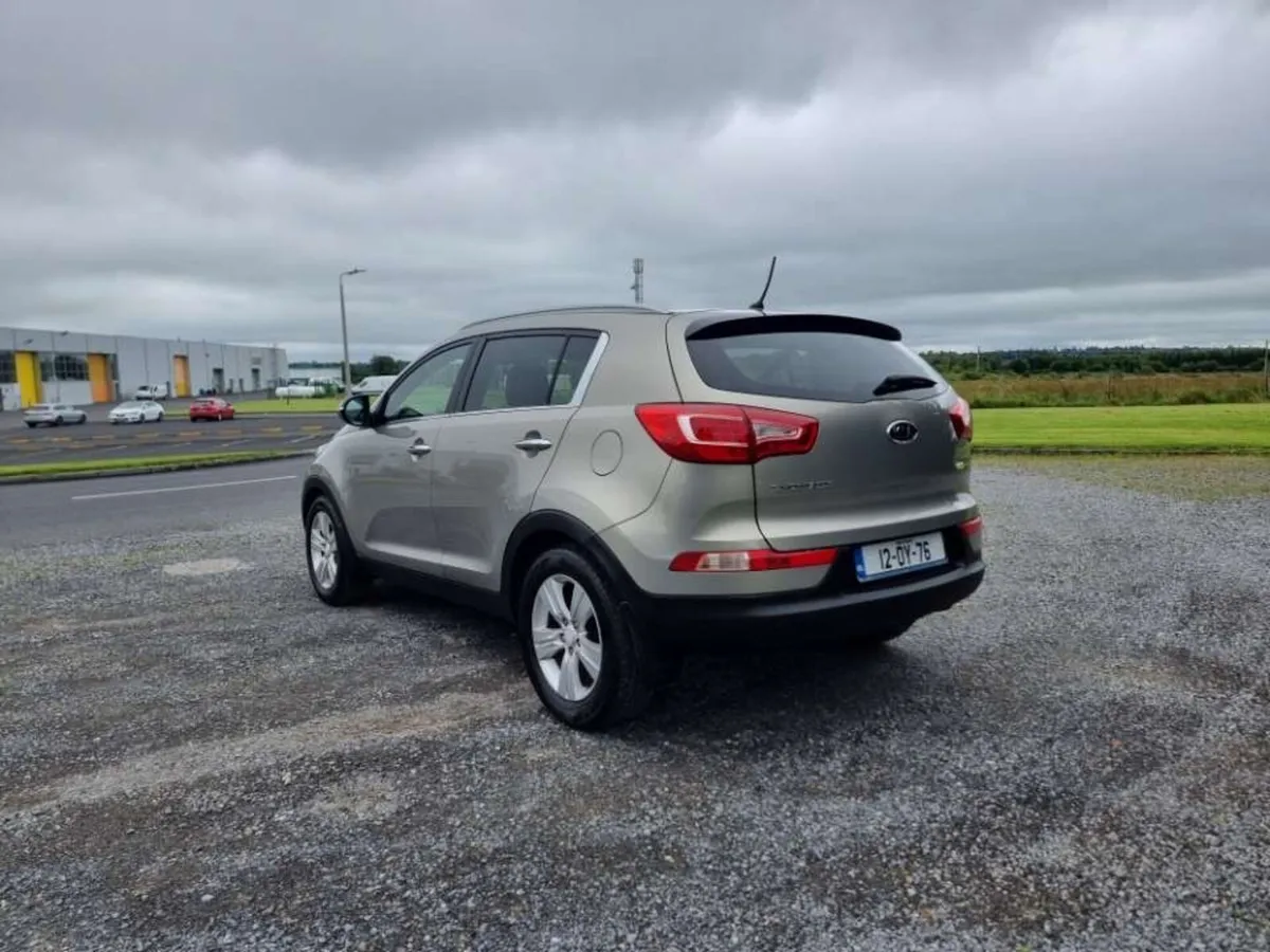 2012 kia sportage Economical dynamics - Image 2