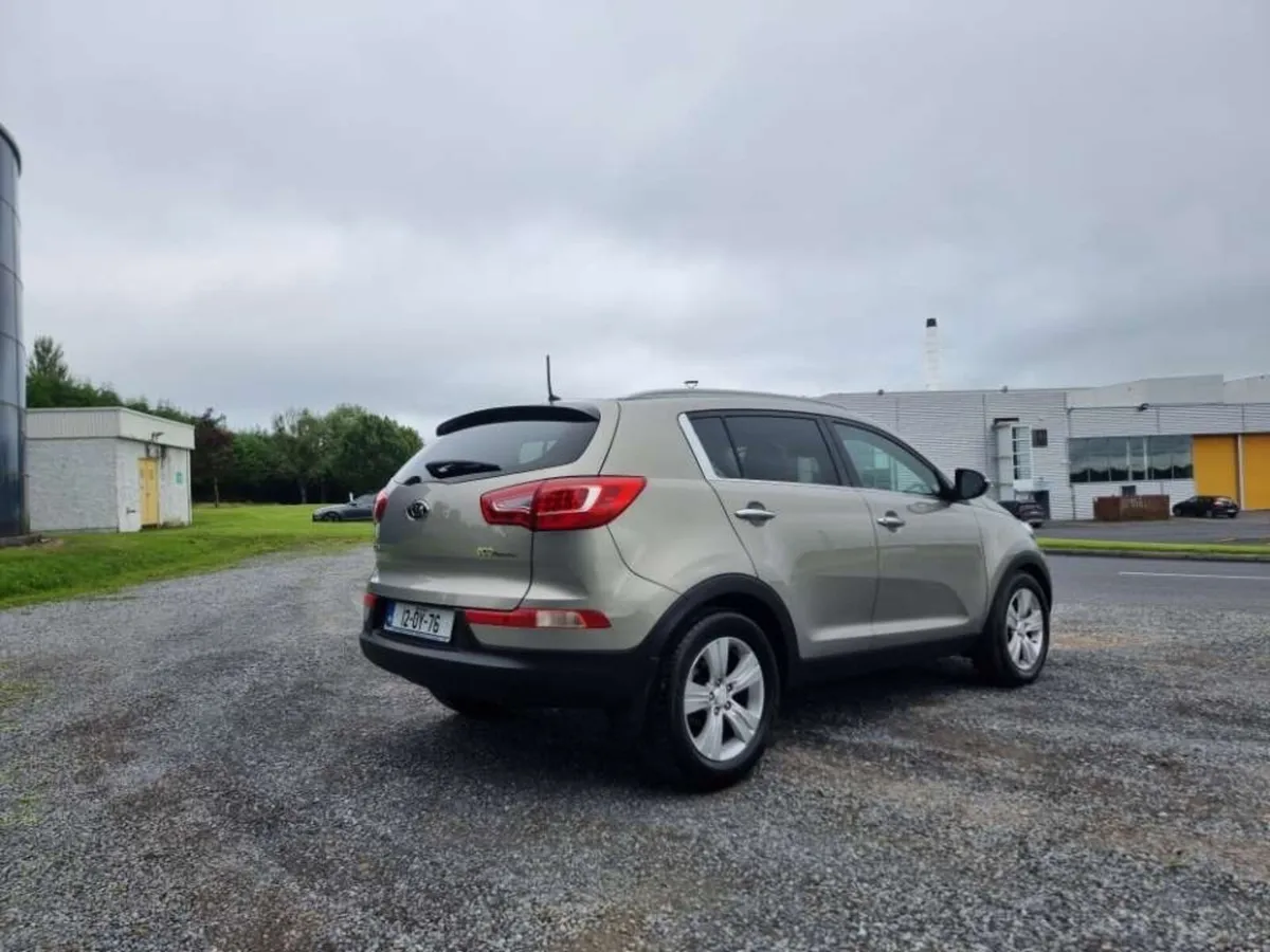 2012 kia sportage Economical dynamics - Image 4