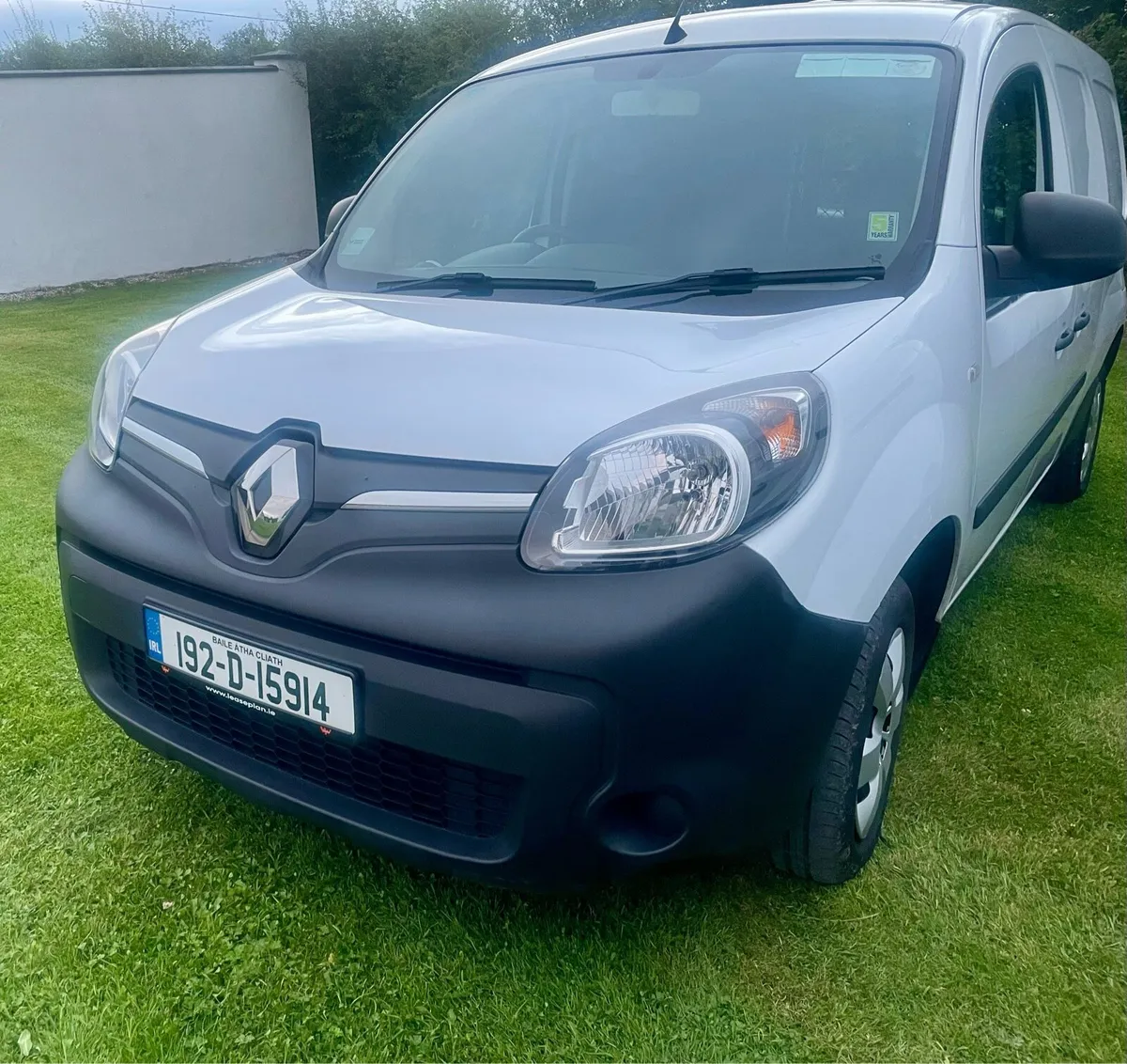 192 KANGOO  ZE electric VERY LOW KILOMETRES (11k) - Image 2