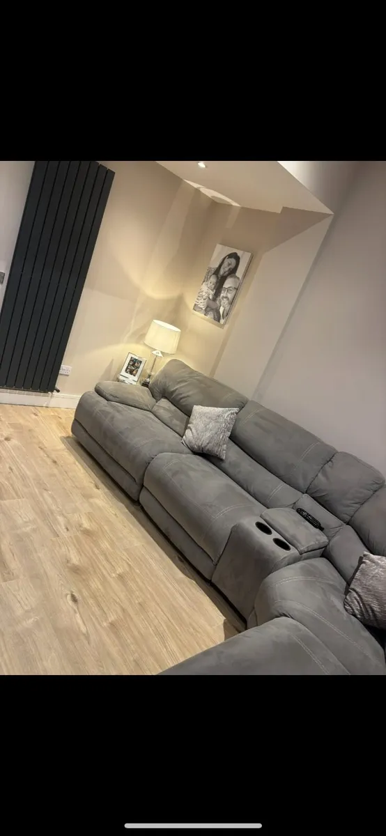 Grey corner recliner sofa - Image 1